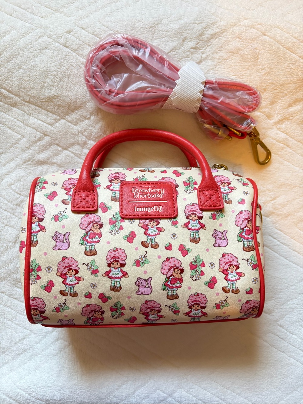 Loungefly Strawberry Shortcake & Custard barrel bag w adjustable crossbody strap